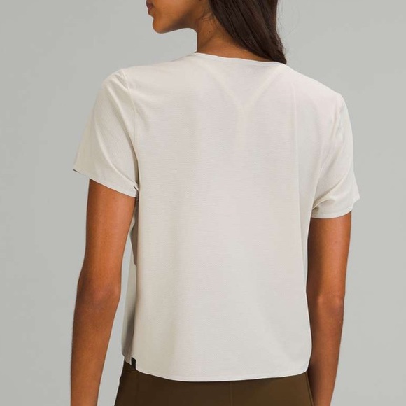 Lululemon lab Cropped Train T-Shirt - Picture 2 of 6